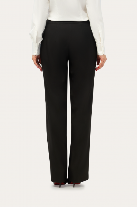 Брюки с лампасами