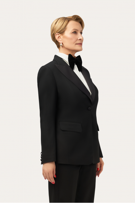 Жакет-смокинг с брюками