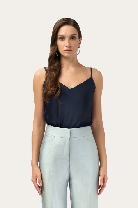 Топ на бретелях