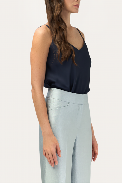 Топ на бретелях