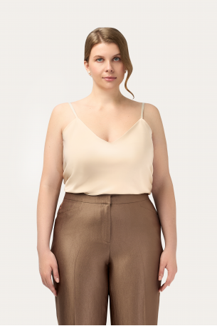 Топ на бретелях