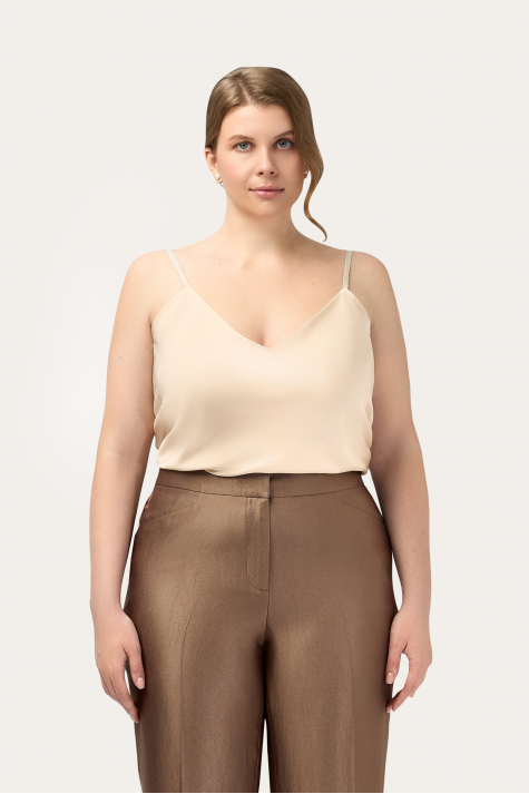 Топ на бретелях