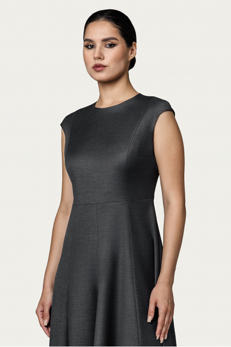 Платье-шестиклинка