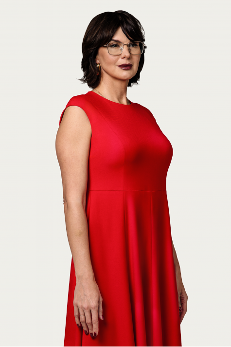 Платье-шестиклинка