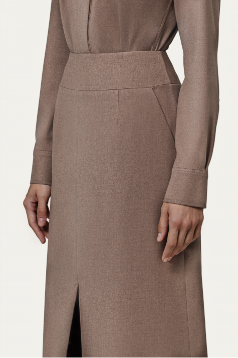 Юбка с разрезом