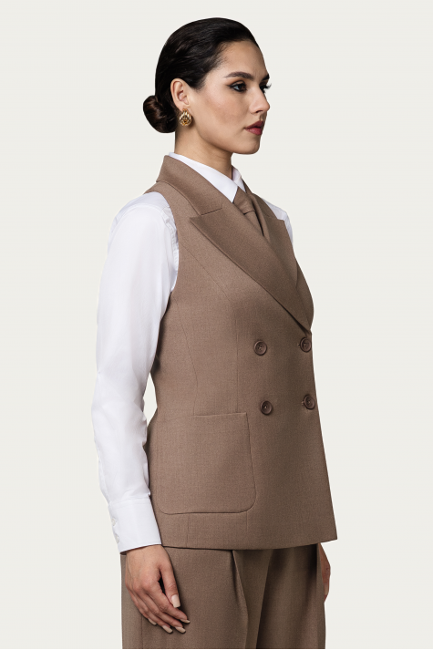 Жилет двубортный