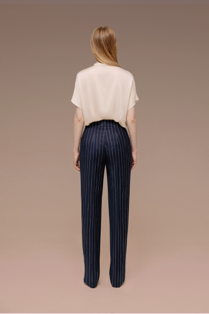 Блуза с прямыми брюками