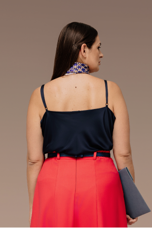 Топ на бретелях