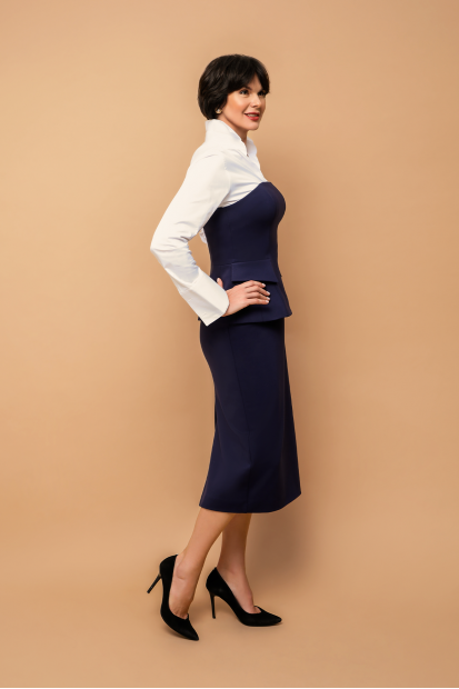 Белая классическая блуза